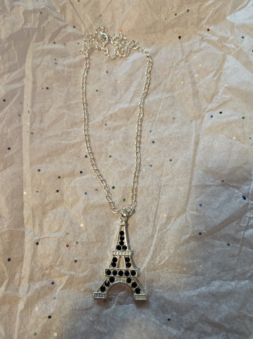 BRAND NEW ** Eiffel Tower Pendant Necklace in Silver with Black Stones